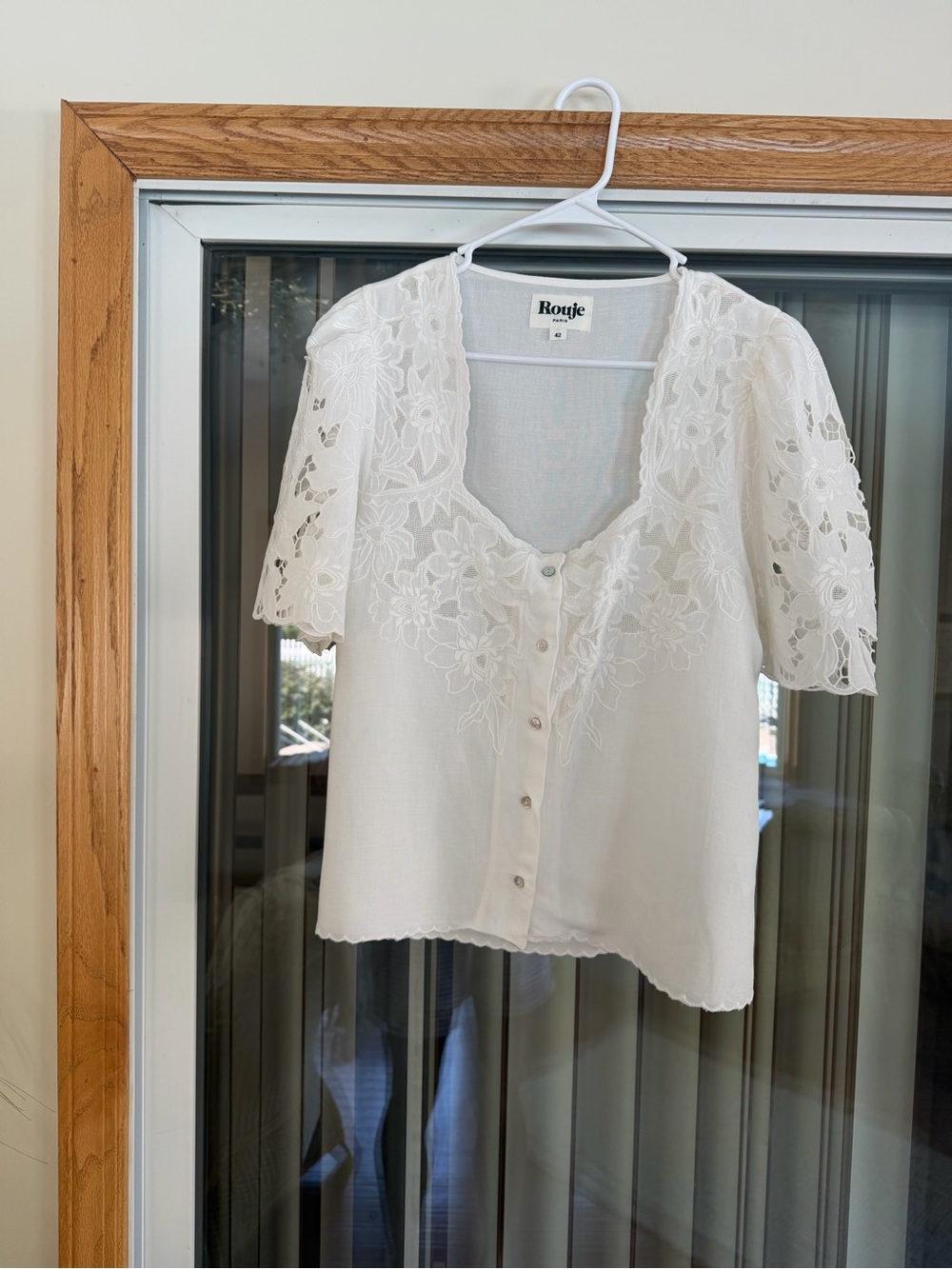 Rouje Cream Embroidered Lace Button-Front Blouse